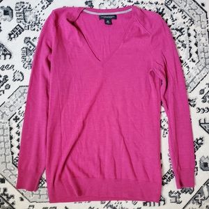Banana Republic Merino wool v-neck sweater
